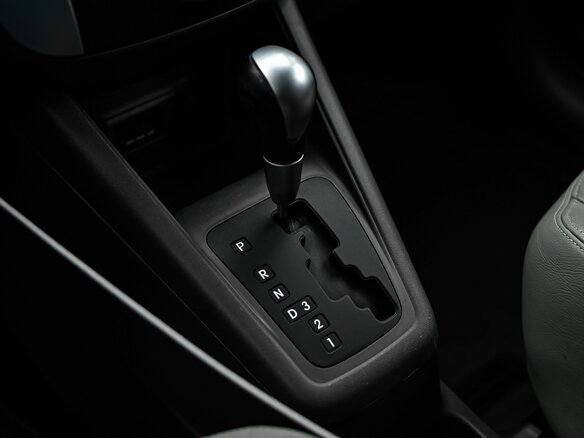 2012 Kia Venga I, чёрный - вид 8
