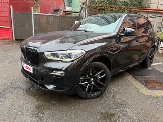 2021 BMW X5 40i IV (G05/G18), чёрный, 7000000 рублей, вид 1