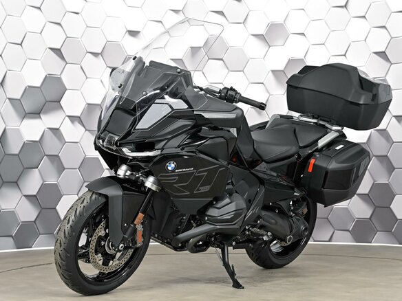 2025 BMW R 1300 RT, чёрный - вид 1