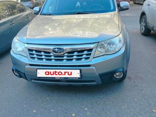 2011 Subaru Forester III Рестайлинг, серебристый, 1350000 рублей, вид 1