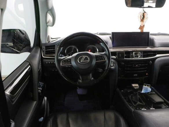 2016 Lexus LX 450d III Рестайлинг 2, чёрный, 5350000 рублей - вид 4