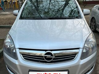 2012 Opel Zafira B Рестайлинг, серебристый, 900000 рублей, вид 1
