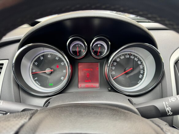 2012 Opel Astra GTC J Рестайлинг, красный, 670000 рублей - вид 8