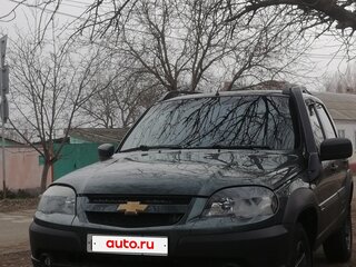 2020 Chevrolet Niva I Рестайлинг, зелёный, 950000 рублей, вид 3