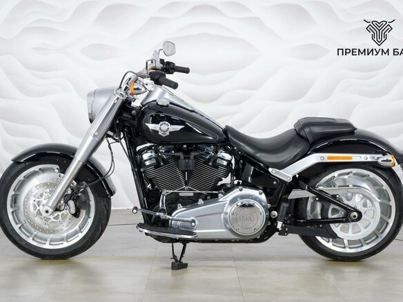 2018 Harley-Davidson Fat Boy, чёрный, 1699000 рублей - вид 1