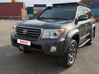 2014 Toyota Land Cruiser 200 Series Рестайлинг 1, серый, 5500000 рублей, вид 1