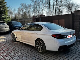 2021 BMW 5 серии 520d xDrive VII (G30/G31/G38) Рестайлинг, белый, 4190000 рублей, вид 5