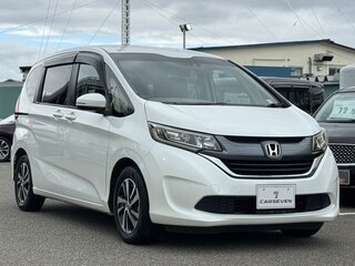2018 Honda Freed II, белый, 1150000 рублей, вид 3