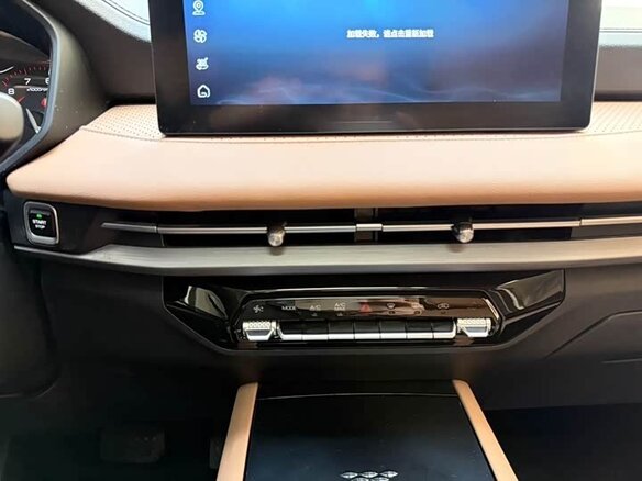 2022 Wuling Jiachen, белый - вид 13