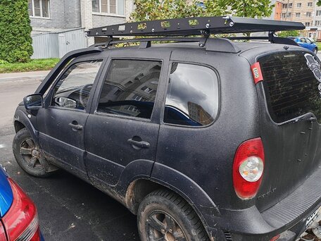 2012 Chevrolet Niva I Рестайлинг, серебристый, 370000 рублей, вид 5