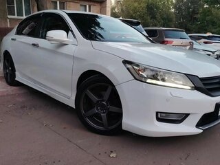 2013 Honda Accord IX, белый, 1550000 рублей, вид 4