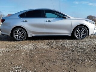 2021 Kia Cerato IV Рестайлинг, серый, 2550000 рублей, вид 5