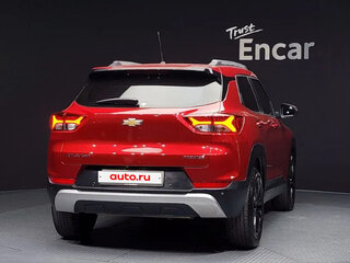 2023 Chevrolet TrailBlazer III, красный, 1172000 рублей, вид 4