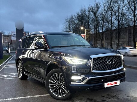 2018 Infiniti QX80 I Рестайлинг 2, синий, 4180000 рублей, вид 4