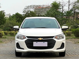 2021 Chevrolet Onix II, белый, 936000 рублей, вид 3