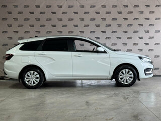 2024 Lada (ВАЗ) Vesta SW I Рестайлинг (NG), белый, 1296000 рублей, вид 4