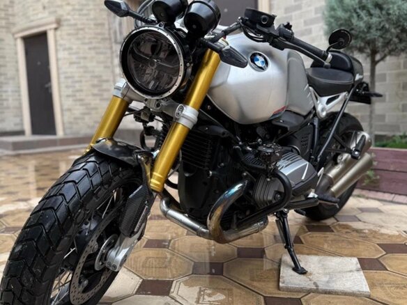 2021 BMW R Nine T, серебристый, 1200000 рублей - вид 2