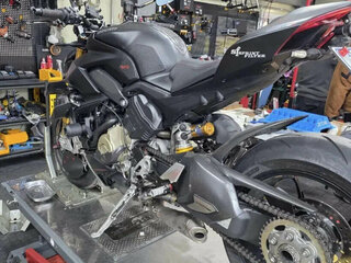 2021 Ducati Streetfighter V4, чёрный, 2450000 рублей, вид 3