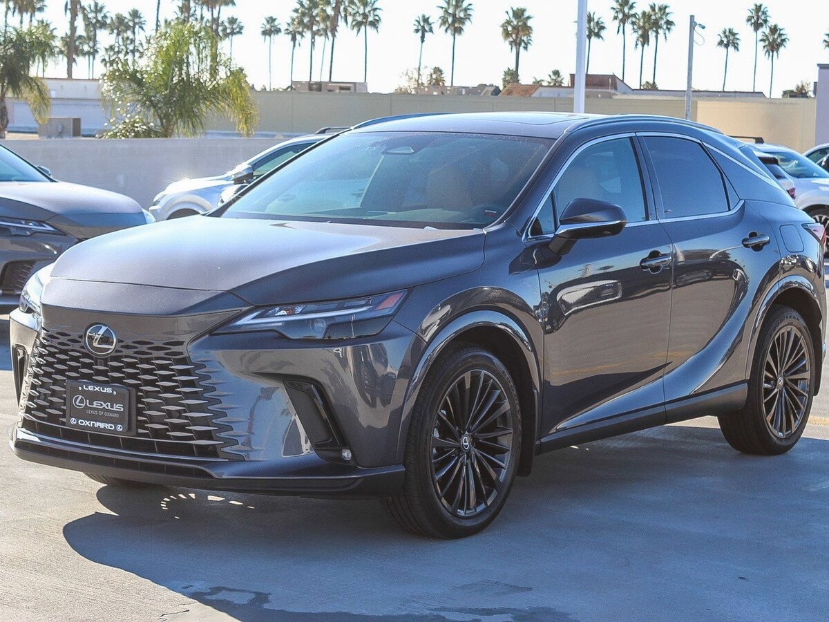 Открыть фотографии: Lexus RX V