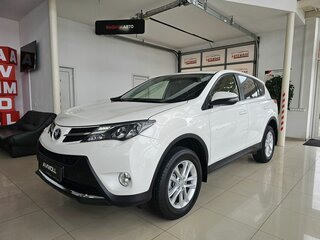 2015 Toyota RAV4 IV (XA40), белый, 1975000 рублей, вид 1