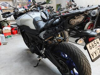 2015 Yamaha MT-09 Tracer (FJ-09), серебристый, 640000 рублей, вид 2