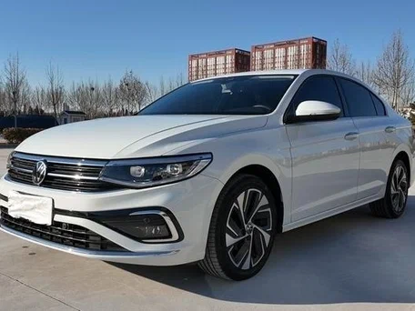 2022 Volkswagen Bora IV (China Market) Рестайлинг, белый, 1750000 рублей, вид 1