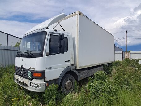 2002 Mercedes-Benz Atego, белый, 1000000 рублей, вид 2