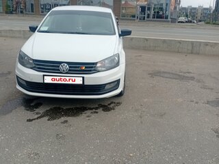 2018 Volkswagen Polo V Рестайлинг, белый, 400000 рублей, вид 1
