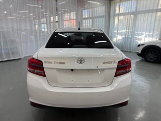 2022 Toyota Yaris IV, белый, 1499666 рублей, вид 5