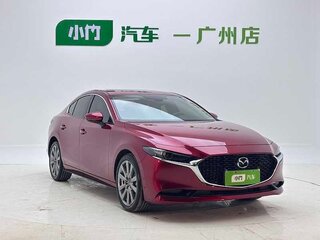 2022 Mazda 3 Axela IV (BP), красный, 1980000 рублей, вид 3