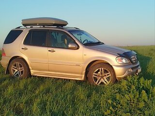 2005 Mercedes-Benz M-Класс 350 I (W163) Рестайлинг, золотистый, 780000 рублей, вид 3