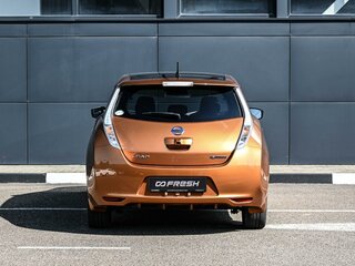 2016 Nissan Leaf I (ZE0/AZE0), оранжевый, 1197000 рублей, вид 4