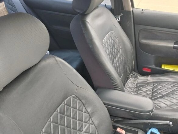 2001 Volkswagen Jetta IV, чёрный, 380000 рублей - вид 5