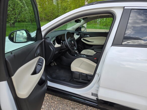 2023 Buick Encore GX I, белый, 1689000 рублей - вид 10