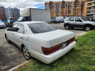 1991 Toyota Crown IX (S140), белый, 600000 рублей, вид 3
