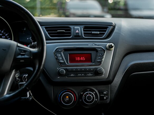2014 Kia Rio III, белый, 677000 рублей - вид 6