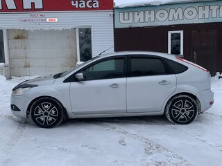 2008 Ford Focus II Рестайлинг, серебристый, 515000 рублей, вид 2