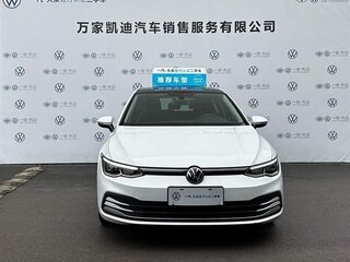 2024 Volkswagen Golf VIII, белый, 2500000 рублей, вид 3