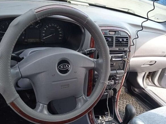 2005 Kia Magentis I Рестайлинг, серебристый, 600000 рублей - вид 12