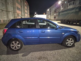 2010 Kia Rio II Рестайлинг, синий, 500000 рублей, вид 4