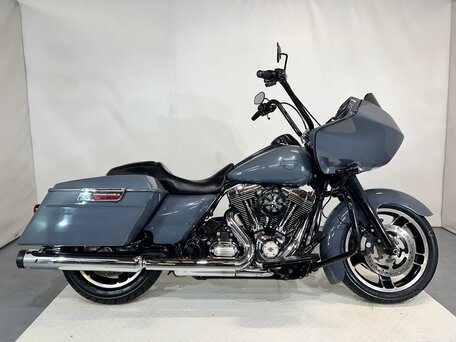 2012 Harley-Davidson Road Glide, серебристый, 760000 рублей, вид 1