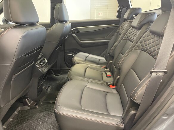 2023 Geely Okavango I Рестайлинг, серый, 2285000 рублей - вид 10