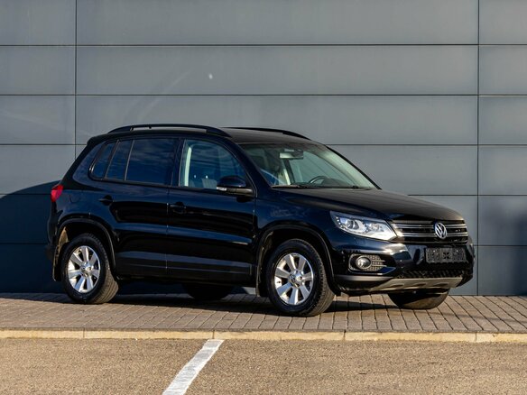 2012 Volkswagen Tiguan I Рестайлинг, чёрный, 1295000 рублей - вид 2