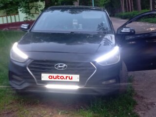 2017 Hyundai Solaris II, чёрный, 650000 рублей, вид 2