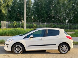 2010 Peugeot 308 I, белый, 330000 рублей, вид 1