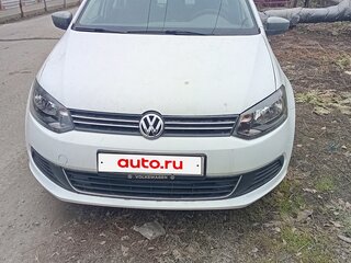 2014 Volkswagen Polo V, белый, 650000 рублей, вид 2