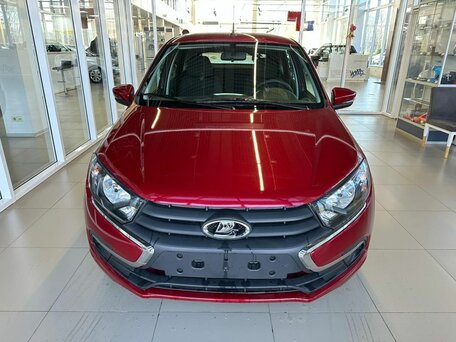2026 Lada (ВАЗ) Granta I Рестайлинг, красный, 1344000 рублей, вид 2