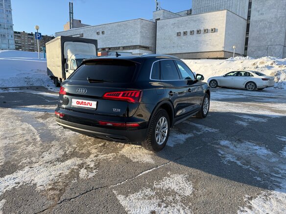 2017 Audi Q5 II (FY), чёрный, 3050000 рублей - вид 4
