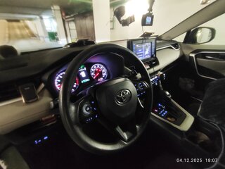 2021 Toyota RAV4 V (XA50), белый, 3200000 рублей, вид 5