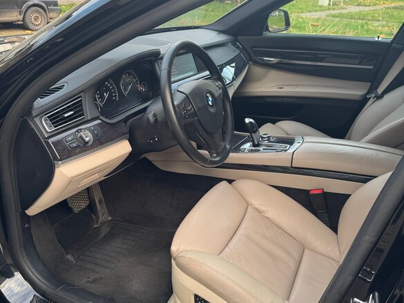 2008 BMW 7 серии 740i V (F01/F02/F04), чёрный, 1580000 рублей - вид 8